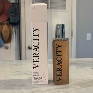 Veracity Lemish calming cleanser